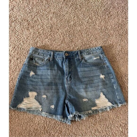 KanCan Pants - KanCan denim shorts size 11/29